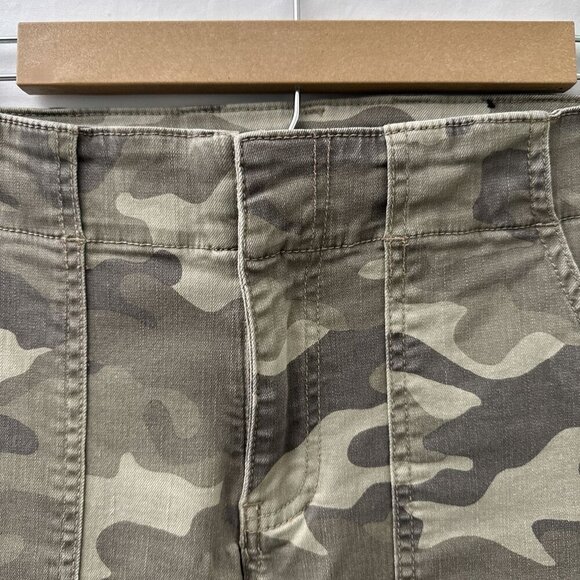 Kut from the Kloth Reese Ankle Straight Leg Pants Camo Print Zipper Hem Women 4 - Picture 5 of 15